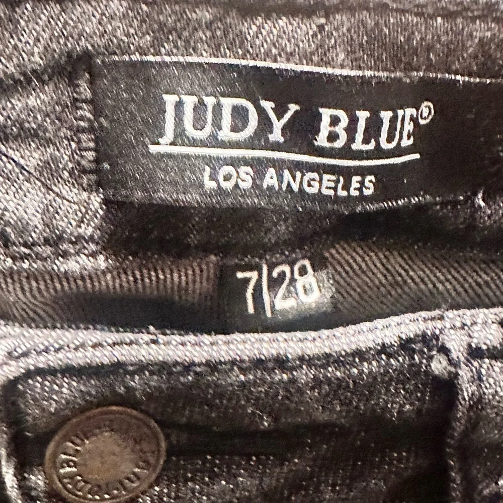 Judy Blue Black Distressed Skinny Jeans